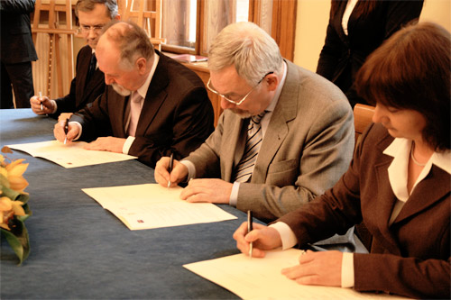 Podpisanie porozumienia 2009 r.